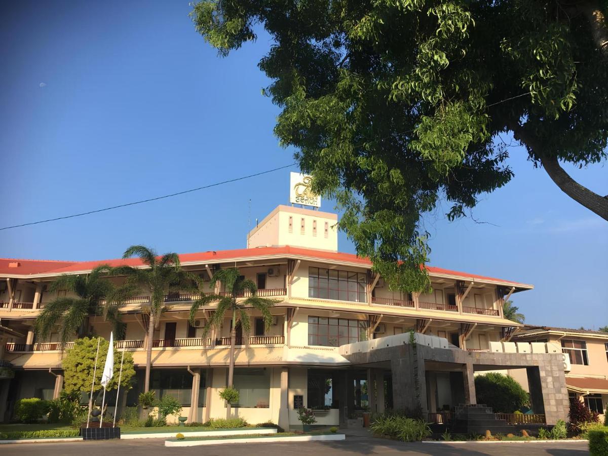 Laya Beach Wadduwa Exterior photo